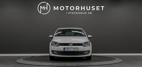 Volkswagen Polo 2 of 5