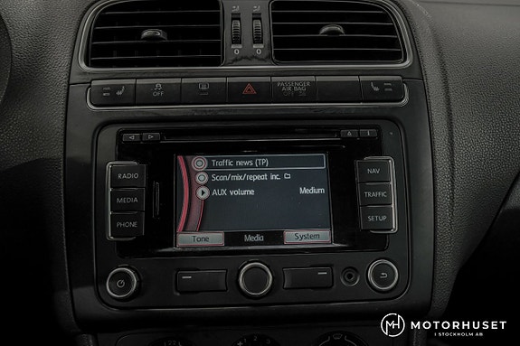 Volkswagen Polo 14 of 15