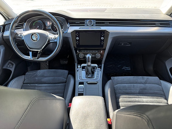 Volkswagen Passat 5 of 5