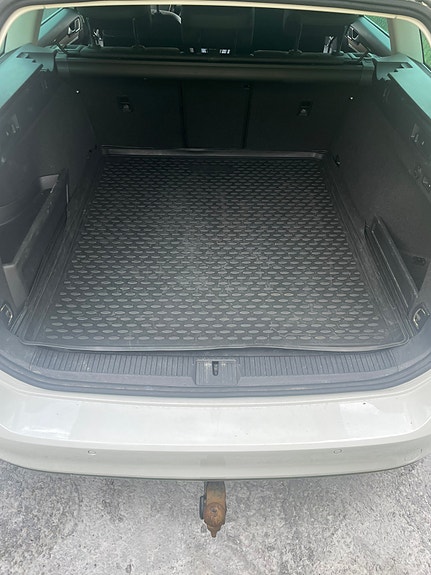 Volkswagen Passat 10 of 10