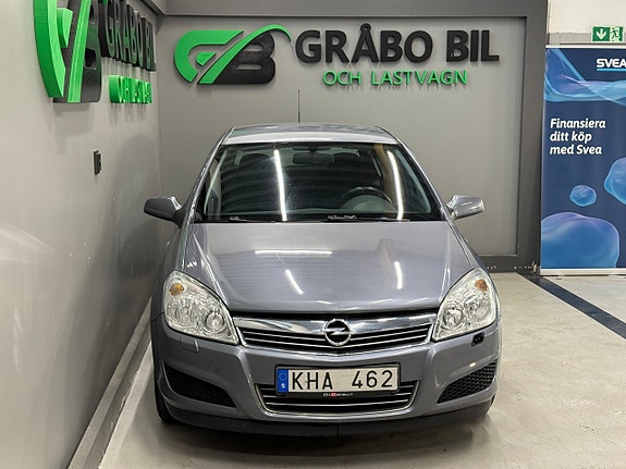 Opel Astra 4 of 5