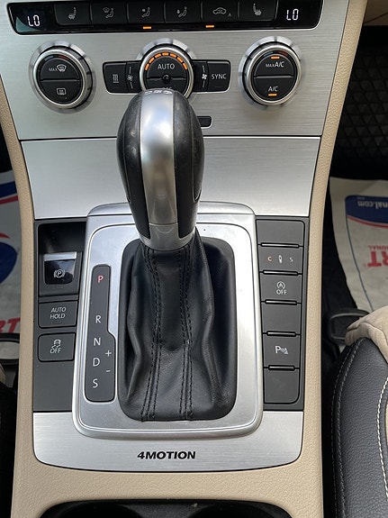 Volkswagen CC 10 of 22