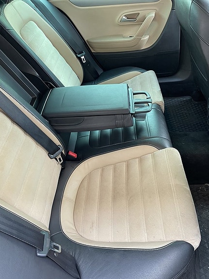 Volkswagen CC 18 of 22