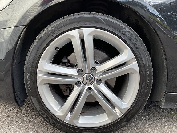 Volkswagen CC 19 of 22
