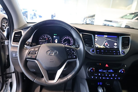 Hyundai Tucson 18 of 30