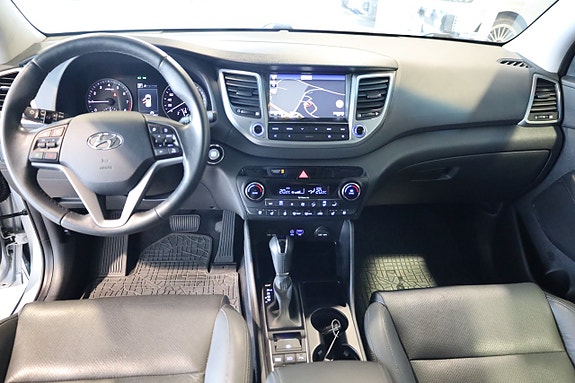 Hyundai Tucson 17 of 30