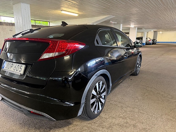 Honda Civic 4 of 5