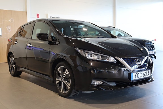 Nissan Leaf 4 of 5
