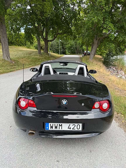 BMW Z4 4 of 5