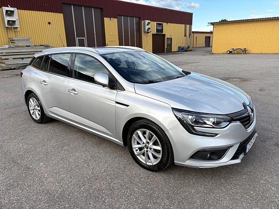 Renault Megane 4 of 5