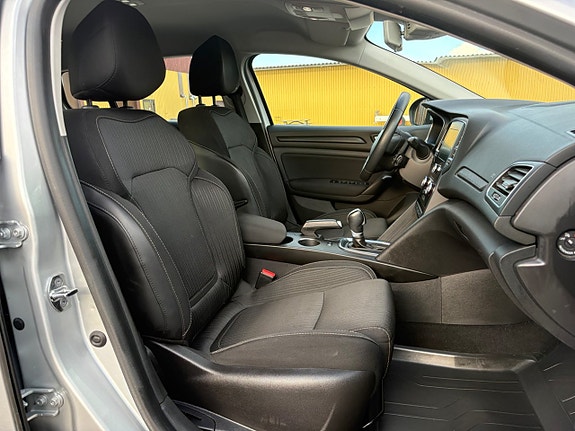 Renault Megane 11 of 13