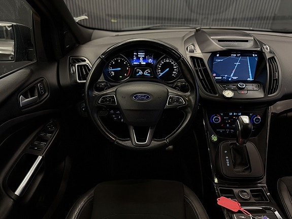 Ford Kuga 17 of 26