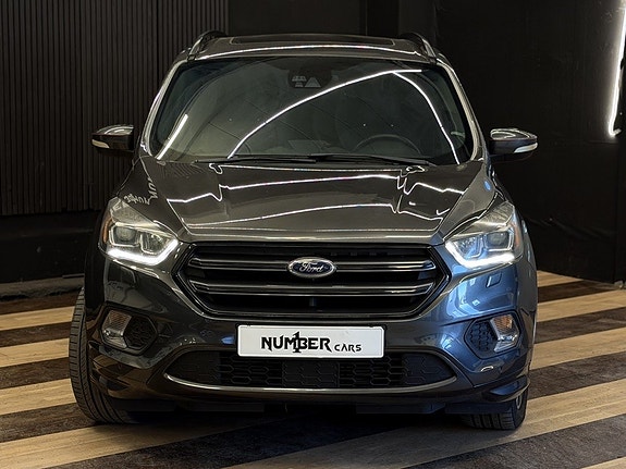 Ford Kuga 4 of 26