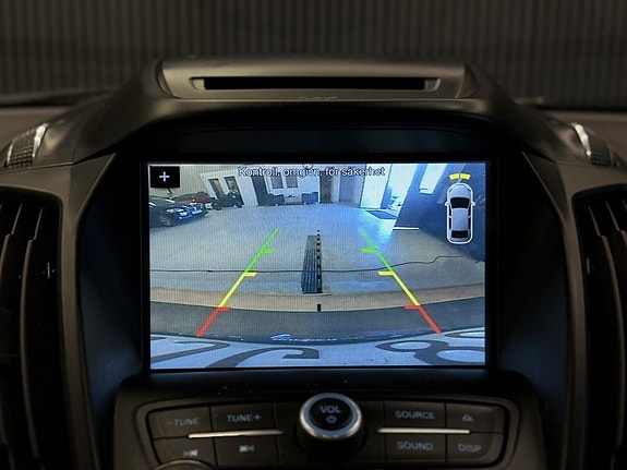 Ford Kuga 22 of 26