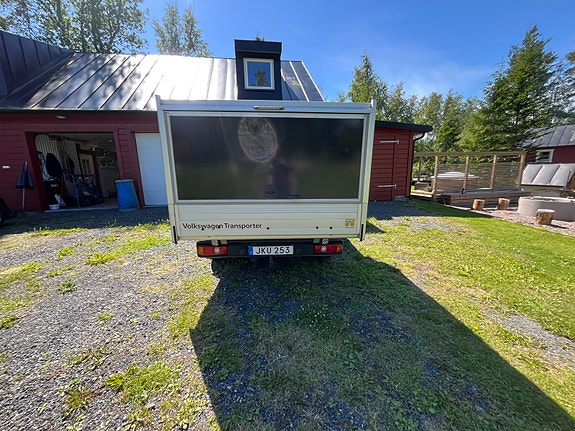 Volkswagen Transporter 3 of 4