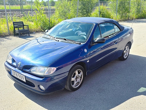 Renault Megane 13 of 17