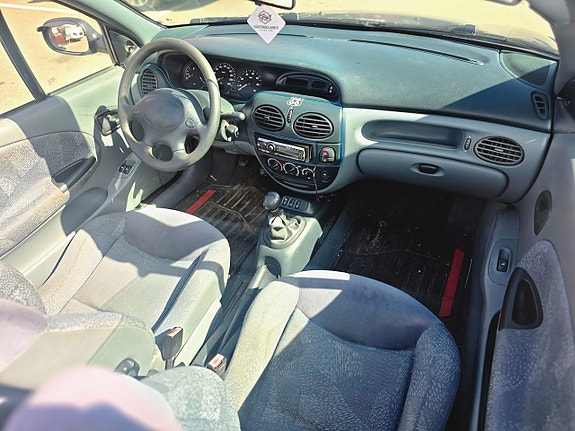 Renault Megane 11 of 17