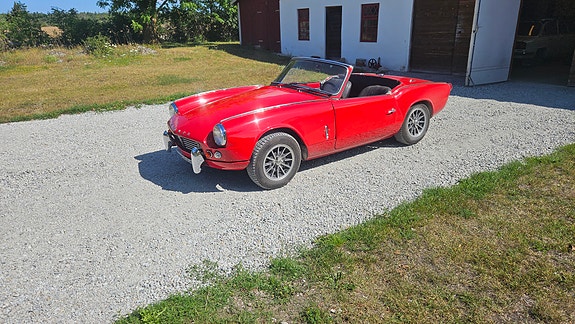 Triumph Spitfire 3 of 5