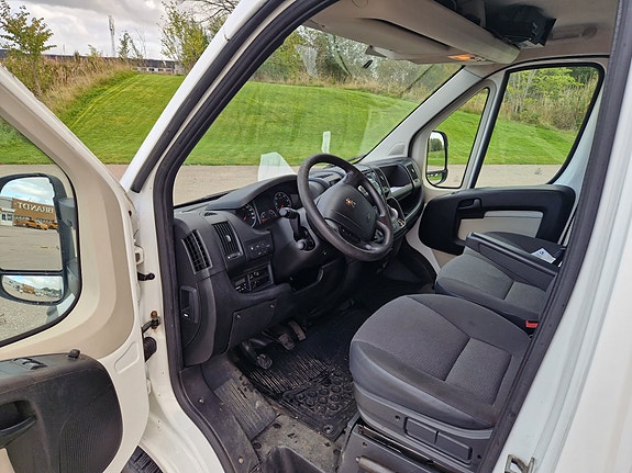 Peugeot Boxer 3 of 4
