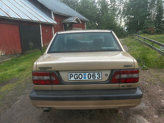Volvo 850 3 of 5