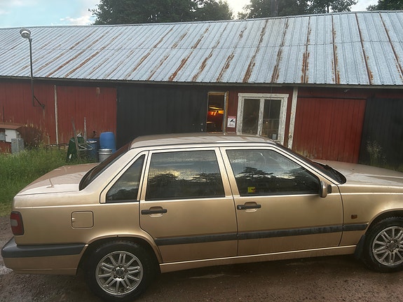 Volvo 850 4 of 5