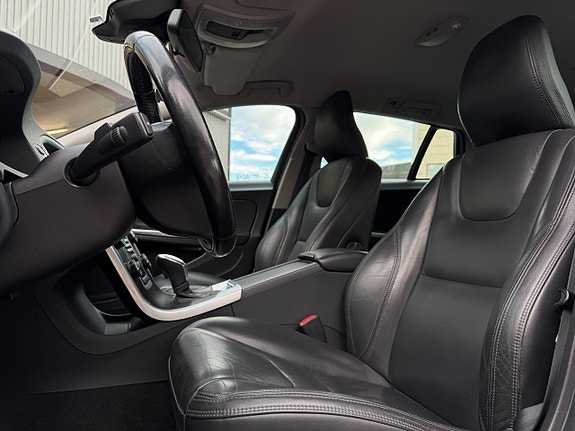 Volvo V60 15 of 27