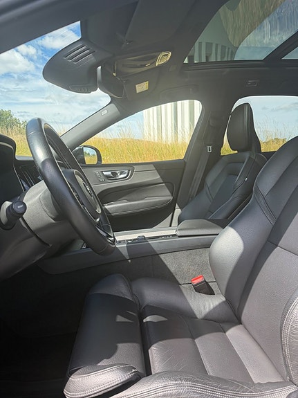 Volvo XC60 7 of 8