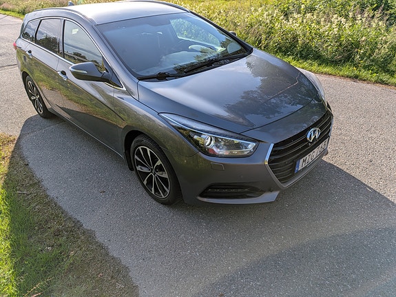 Hyundai i40 4 of 5