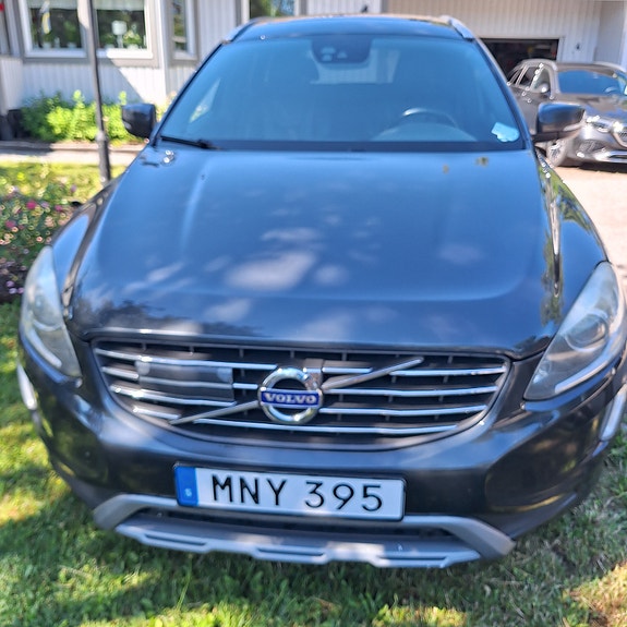Volvo XC60 4 of 5