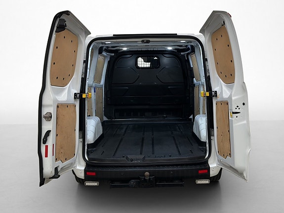 Ford Transit Custom 13 of 30