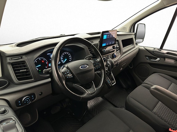 Ford Transit Custom 18 of 30