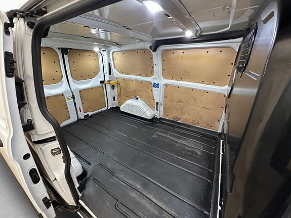Ford Transit Custom 15 of 30