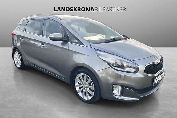 Kia Carens 3 of 5
