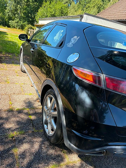Honda Civic 2 of 5