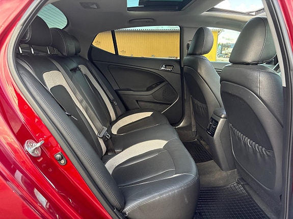 Kia Optima 13 of 18
