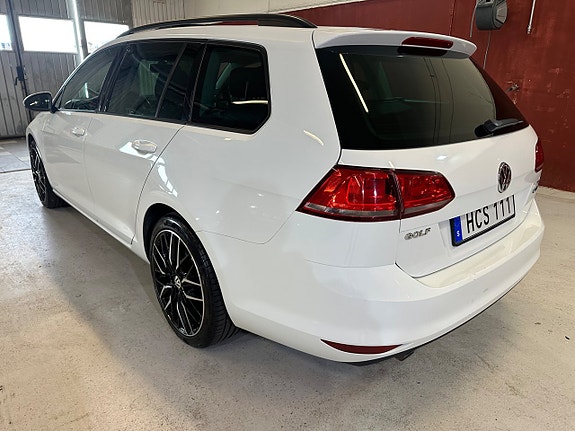Volkswagen Golf VII 7 of 16
