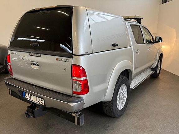Toyota HiLux 8 of 18