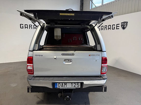 Toyota HiLux 15 of 18