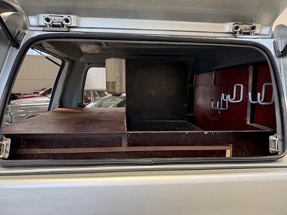 Toyota HiLux 17 of 18