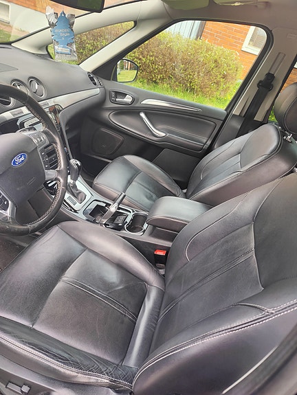 Ford S-MAX 5 of 5