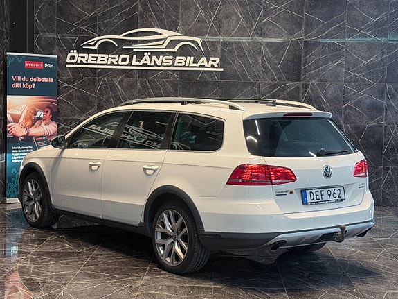 Volkswagen Passat Alltrack 8 of 25