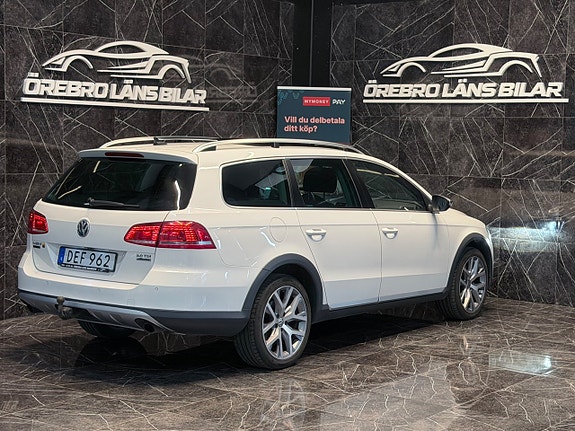 Volkswagen Passat Alltrack 4 of 25
