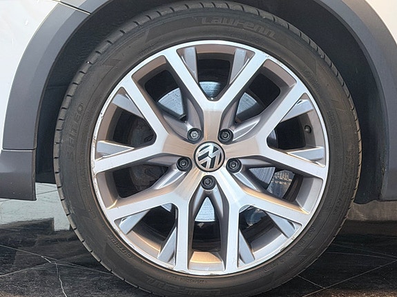 Volkswagen Passat Alltrack 25 of 25