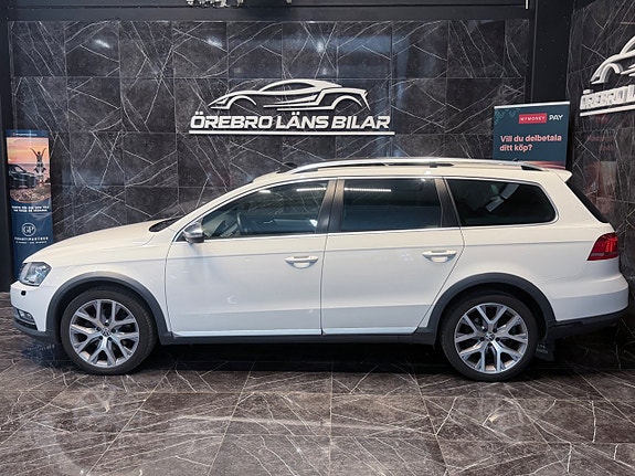 Volkswagen Passat Alltrack 9 of 25