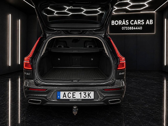 Volvo V60 Cross Country 5 of 5