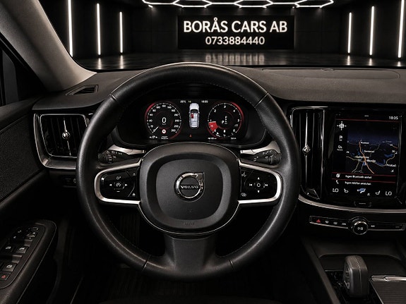 Volvo V60 Cross Country 12 of 15