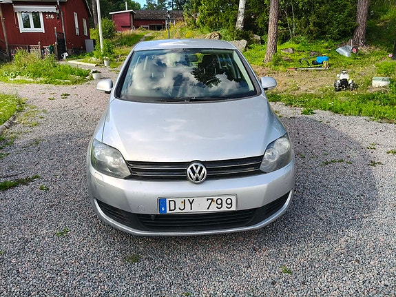 Volkswagen Golf Plus 2 of 8