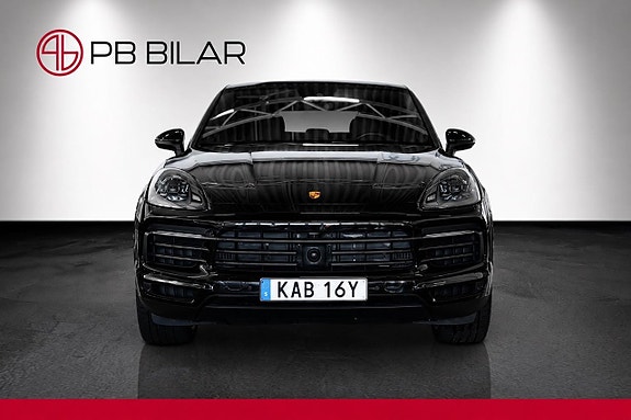 Porsche Cayenne 3 of 25