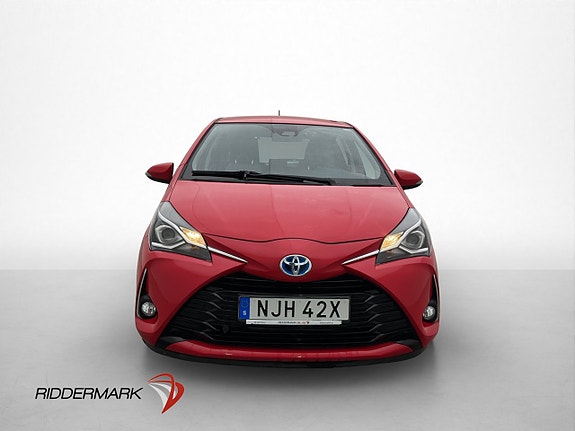 Toyota Yaris 2 of 26