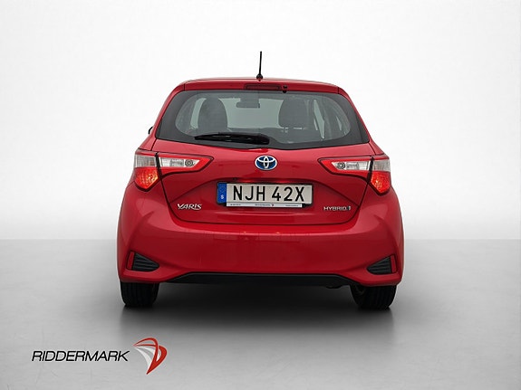 Toyota Yaris 8 of 26